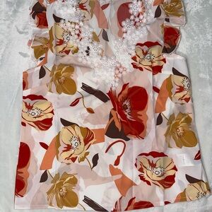 Floral Sleeveless blouse- Multicolor